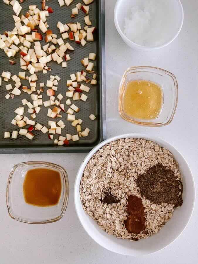 This Easy Cinnamon Apple Granola is great for topping yogurt and smoothie bowls! It is naturally sweetened and easy to prepare.