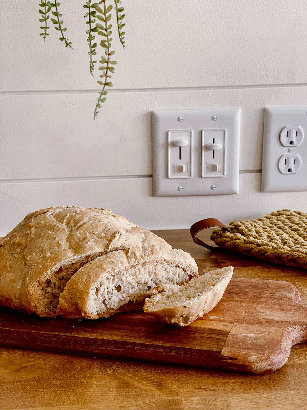 The best homemade no knead rosemary bread.